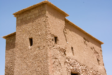 casa deteriorada en Marruecos, espacio libre para texto, copy-space