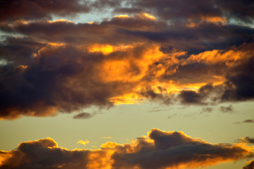 Fototapeta na wymiar Sunset storm clouds