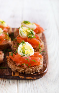 Snacks with salmon, quill egg