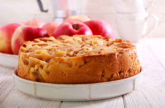 Apple cinnamon upside down cake