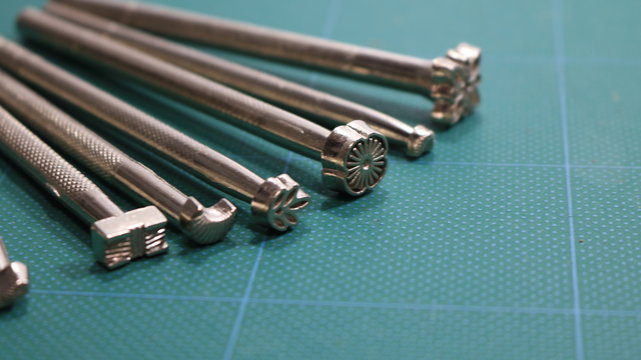 28 Best 革道具 Images Stock Photos Vectors Adobe Stock