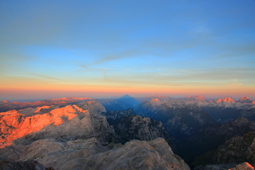 Fototapeta na wymiar Slovenian magnificent Alps