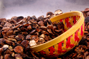 semecarpus in bowl