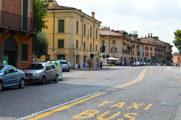 Fototapeta premium Empty street in the city, Italy