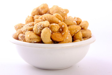 honey flavored  cashew in bowl