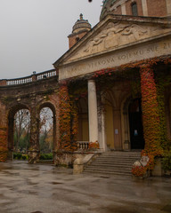 Obraz premium Mirogoj, Croatia cemetry, in cloudy autumn day