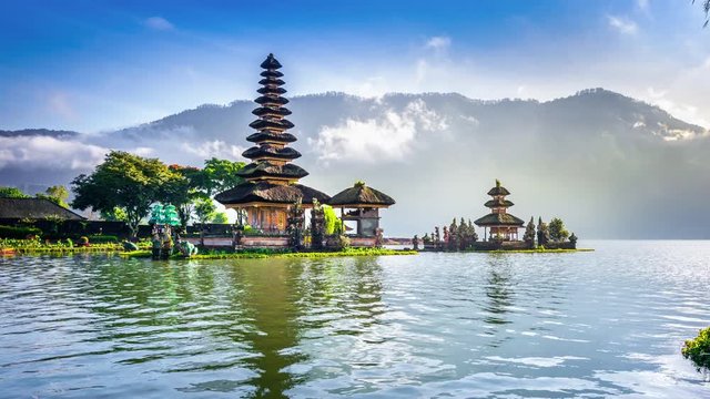 Time lapse of Pura Ulun Danu Bratan Temple, Bali, Indonesia.
