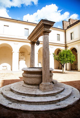 Obraz premium old well in italy