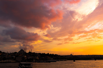 Fototapeta na wymiar sunset at golden horn Istanbul