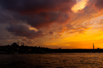 Obraz na płótnie Canvas sunset at golden horn Istanbul