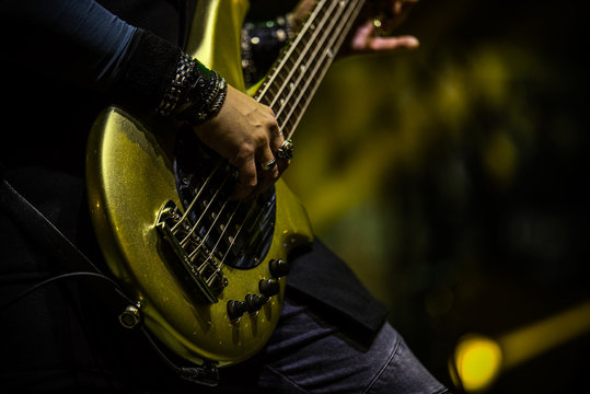 Guitarist  playing  guitar