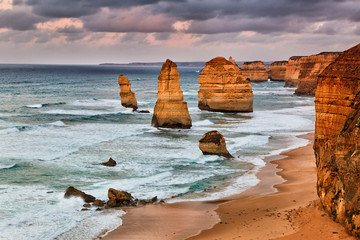 GOR 12 Apostles Pink set close