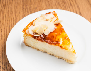 cheesecake with almond