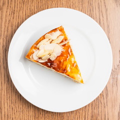 cheesecake with almond