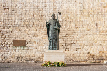 Naklejka premium San Nicola, Saint Nicholas bronze statue donated by Putin, Bari old town, Puglia, Italy