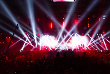 Fototapeta na wymiar Stage illuminated by beautiful rays of lighting equipment.