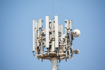 Cellular phone antennas in Dubai