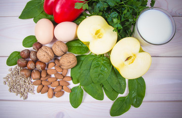 The ingredients of the dishes containing vitamin E. A healthy diet.