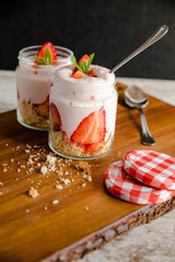 Erdbeer-Creme im Glas - Dessert, Breakfast