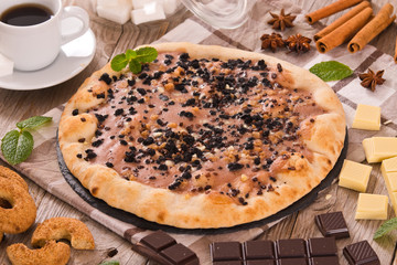 Pizza chocolate cookie.