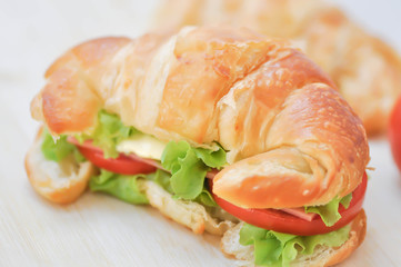 croissant,croissant sandwich