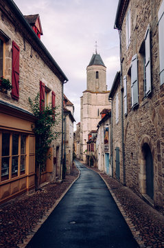 the picturesque of martel and its medival architecture