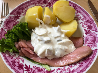 Matjes in Apfel Yoghurt Soße