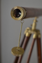Télescope Vintage Ancien doré - Astronomie