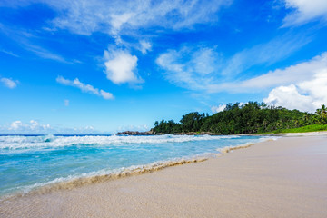 Fototapeta na wymiar beautiful paradise beach at the police bay, seychelles 13
