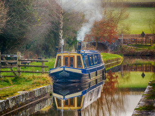 Canal Boat on Brecon and Monmouthshire Canal. - Powered by Adobe