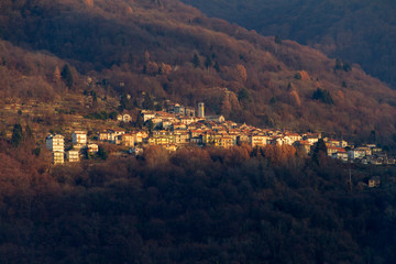 Obraz premium Chiesa di Carate Urio (Como)