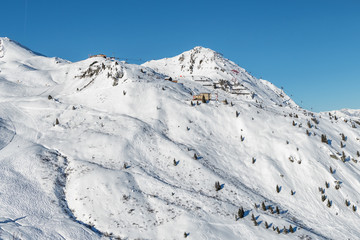 Obraz premium Winter mountain ski resort landscape