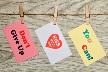 ハートのカードを吊るす