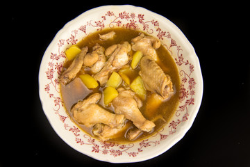 chicken with potatoes and sauce