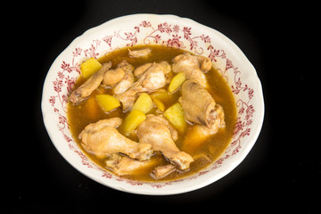 chicken with potatoes and sauce