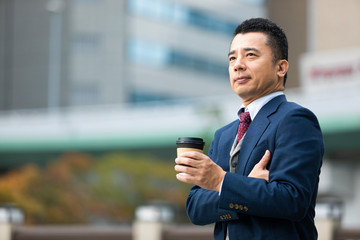 休憩するビジネスマン