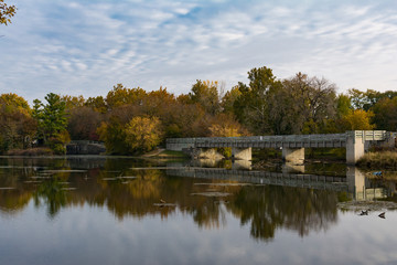 Fototapeta na wymiar Autumn on the Dupage River in Channahon, Illinois, USA