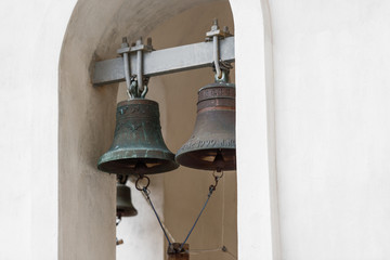 Obraz premium Large heavy bells in the belfry of the Orthodox Church of Russia