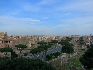 Fototapeta na wymiar イタリア　ローマの街並みと青空 italia roma 