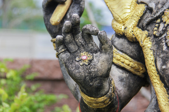 closeup grung Sand stone KANESH hand statue