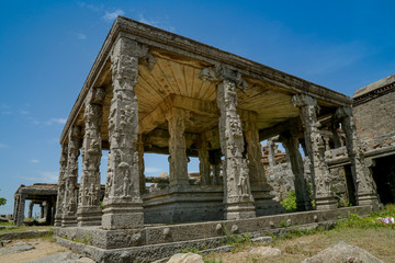 Fototapeta premium Old sculpture in Tamil Nadu, India
