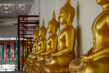 タイ　お寺　イメージ