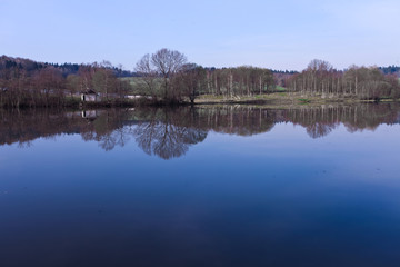 Obraz premium Reflection of the sky in water
