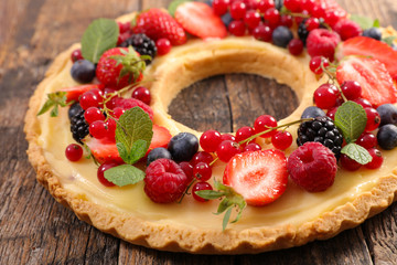 berry fruit pie