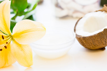 Obraz na płótnie Canvas Coconut spa wellness natural skin care concept