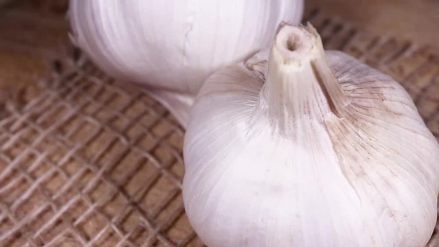 garlic rotates, the concept of healthy and wholesome food