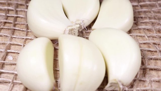 garlic rotates, the concept of healthy and wholesome food