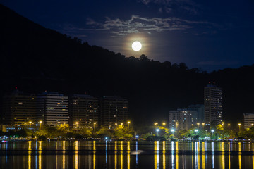 born of the full moon, in Lagoon Rodrigo de Freitas in rio de janeiro.