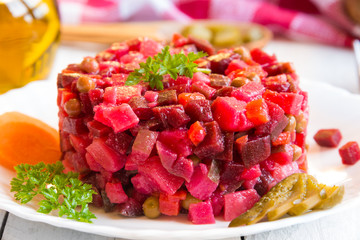 Vegetable salad with beetroot