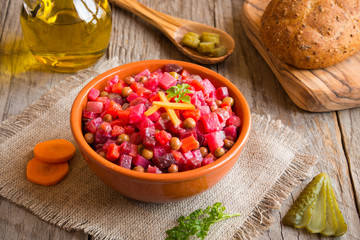 Vegetable salad with beetroot